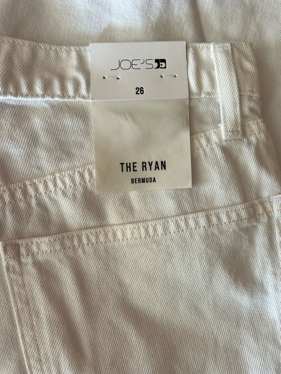 Joe’s The Ryan Bermuda White High-Rise Shorts - Size 26 - Picture 12 of 13
